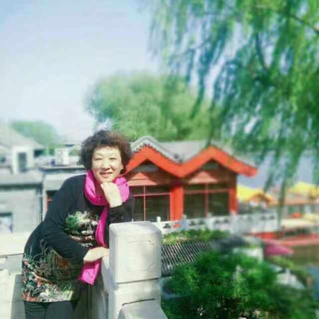 【五月的鲜花诗歌朗诵艺术团】杨玉芬演唱《天边》编辑制作刘林丽（图7）