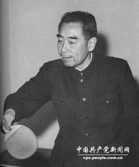 日月老师倾情演绎冯诚老师的精品佳作：你在这里｜海外头条（图3）