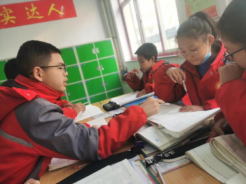 2102班:五点四题助我攻坚克难(图2)