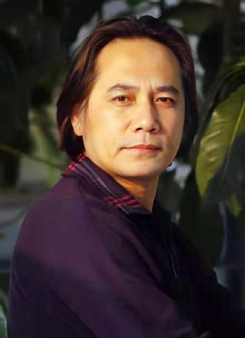 凌云老师倾情演绎著名作家关捷老师的精品佳作：当月光深吻玉壶冰心的时侯｜海外头条（图6）