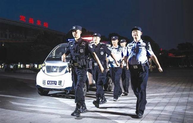 警徽•金色的盾牌 作者 蔺峰（甘肃兰州）【冰心文化传媒】（图9）