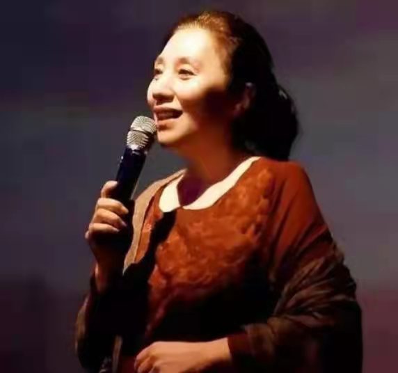 崔连柱老师倾情演绎阿紫老师的精品佳作：冰雪颂｜海外头条（图6）