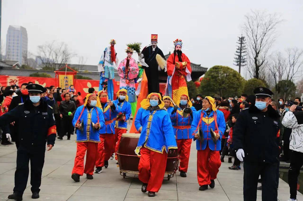 春节专刊2022年春节汉中南郑协税社火巡游表演欣赏编辑汉上沙