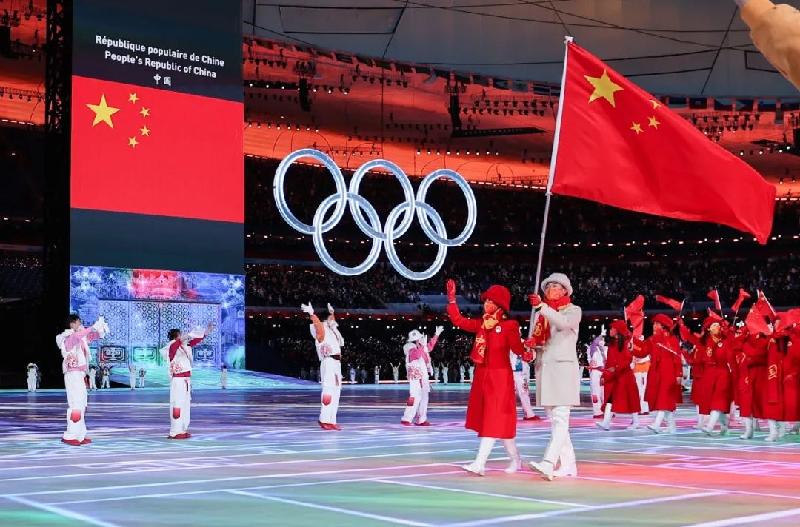 伟大中国红 文/苏州漫