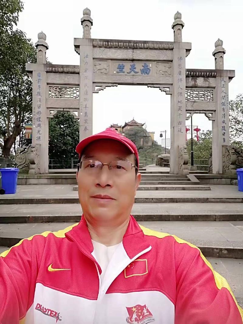 雪峰老师倾情演绎 金 国 民老师的精品佳作：心 酸 的 晚 景 ｜海外头条（图7）