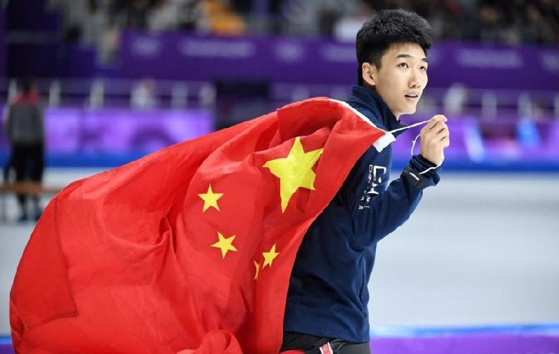 【经典推荐】张建国//青玉案•闹元宵～～油城冰雪灯光秀｛外一首｝（图3）