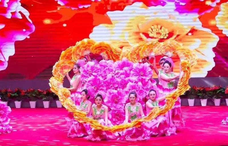 七律. 赏油菜花（外三首） 李道成（武汉）【冰心文化传媒】（图5）