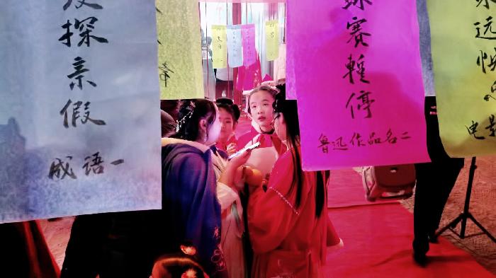 河南许昌：穿上汉服闹元宵——许昌市汉服文化交流协会元宵节之夜（图2）