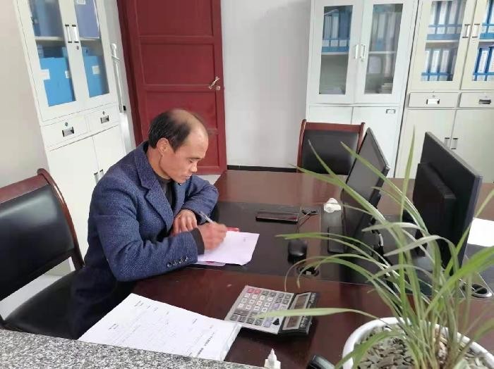 《中国爱情诗刊》 【中国爱情诗人档案】(第4206期)重庆诗人:石化勇的诗(图2)