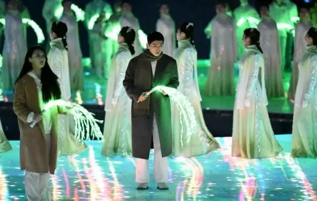 【当代文艺】《折柳寄情向未来》作者:朱双顶(图5)