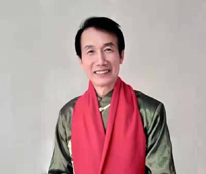 联机全球发布鹿鸣朗诵的刘晓平精品诗歌——《致敬辉煌》（图18）