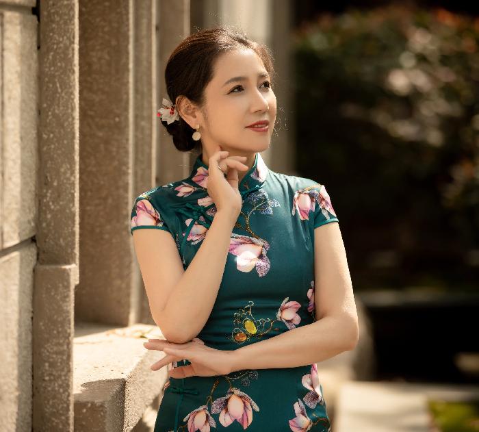 千江月老师倾情演绎（美国）青竹老师的两首佳作：与梦私聊和和春天合影｜海外头条（图5）