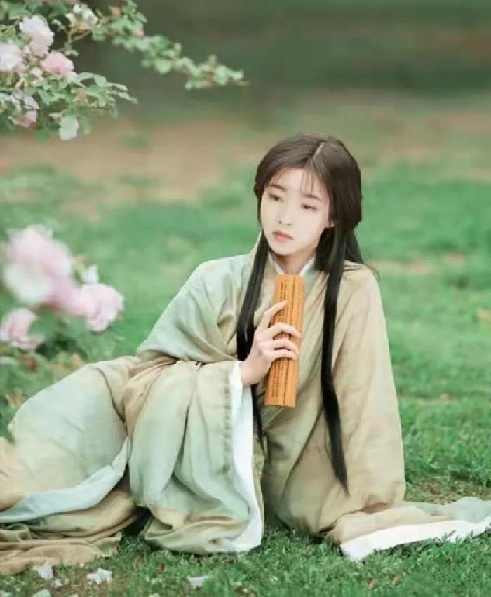 千江月老师倾情演绎（美国）青竹老师的两首佳作：与梦私聊和和春天合影｜海外头条（图3）