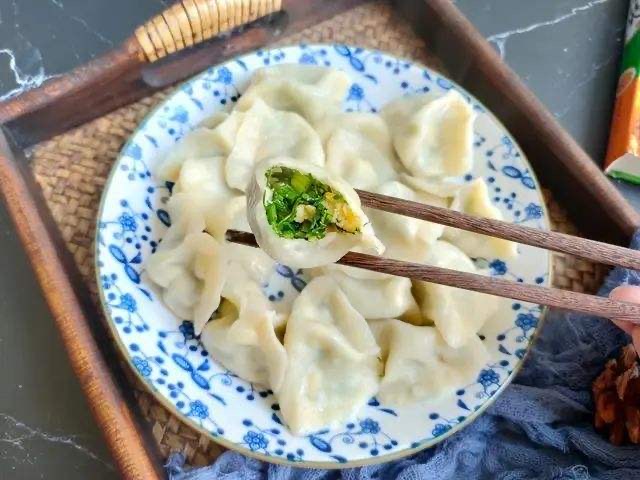 【梅园之音】听笑看人生朗诵《茴香菜的记忆》作者:董俊贞(图7)