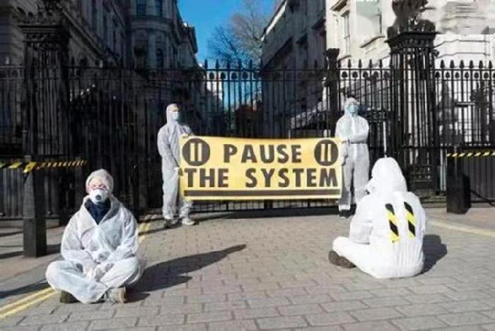 调笑令-女王阳性后英相宣布躺平解除防疫(词林正韵)文/冯志清(上海)【冰心文化传媒】(图15)
