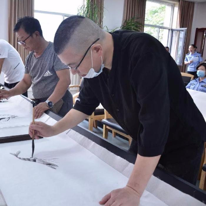 樊笼 作者:南疆一 主播:曹钧 京津沪头条文学平台发布(图6)