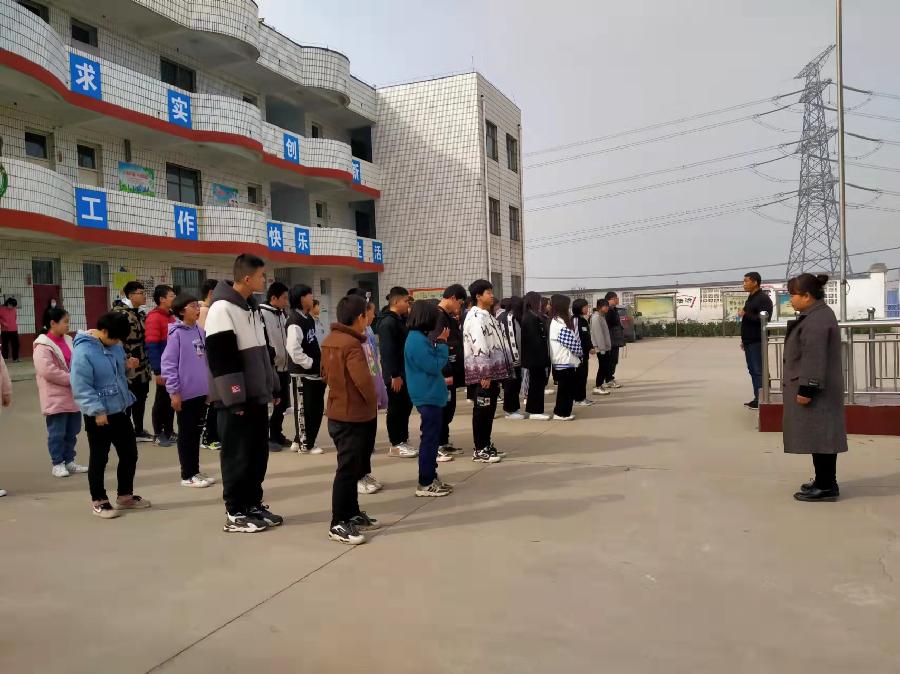 南和区贾宋镇第一中学：开展“消费者权益日”活动||文/白素平（图3）