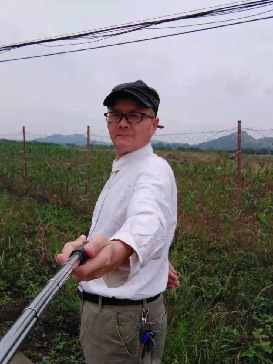 《中国爱情诗刊》 -【中国爱情诗人档案】(第4281期)重庆诗人:陈石秋的诗(图2)