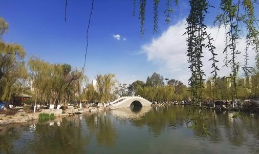 夏都之春 文/赵正霞(青海)京津沪头条