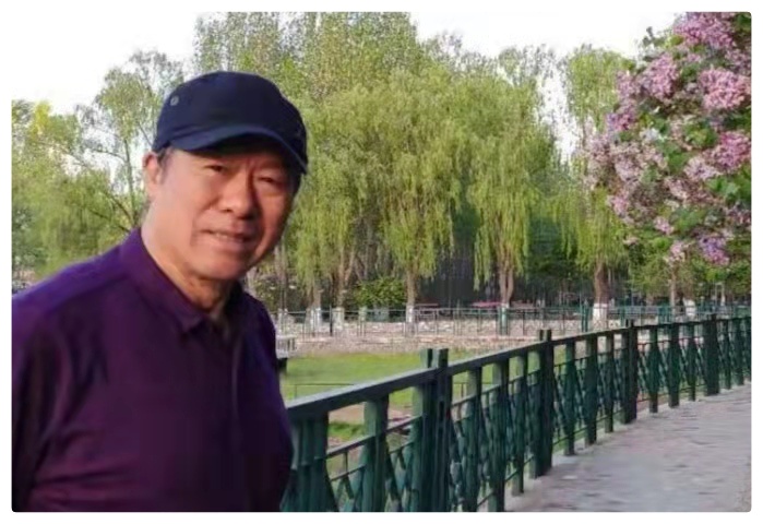 当代诗人欧震中国诗系列ll中国心ll朗诵 刘颖 延午 吴涵伟 孙守志 杨金兰 幽梦 徐丽敏 董新明(图15)