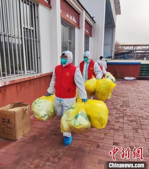 为青年志愿者赞 作者/李红军 诵读/高雅芝（图4）