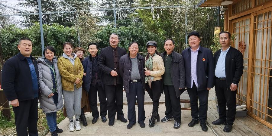 【雅诗总会】草根评论家学术生命的活化石(图19)
