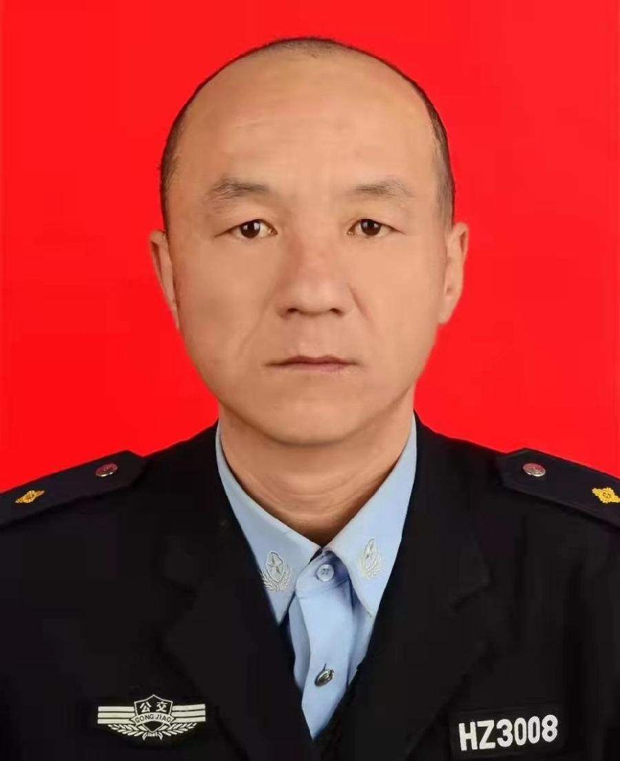 《中国爱情诗刊》 【中国爱情诗人档案】(第4331期)山东诗人:幽冥居士的诗(图2)