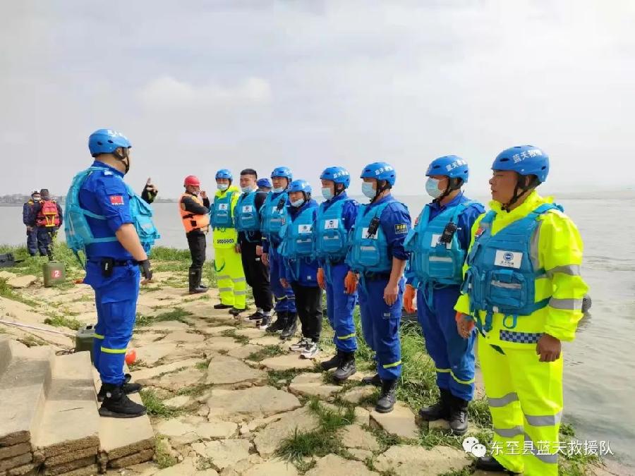 东至县蓝天救援队:大善无言耀春晖(图3)