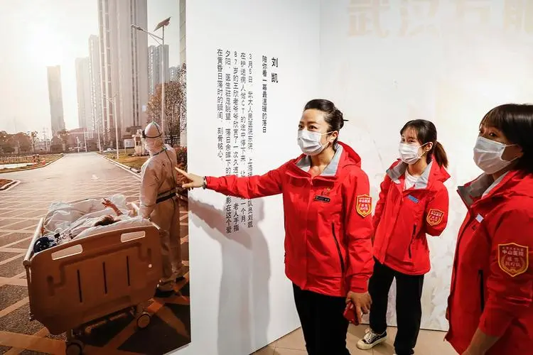 上 海Ⅱ文图/赵京江（图10）