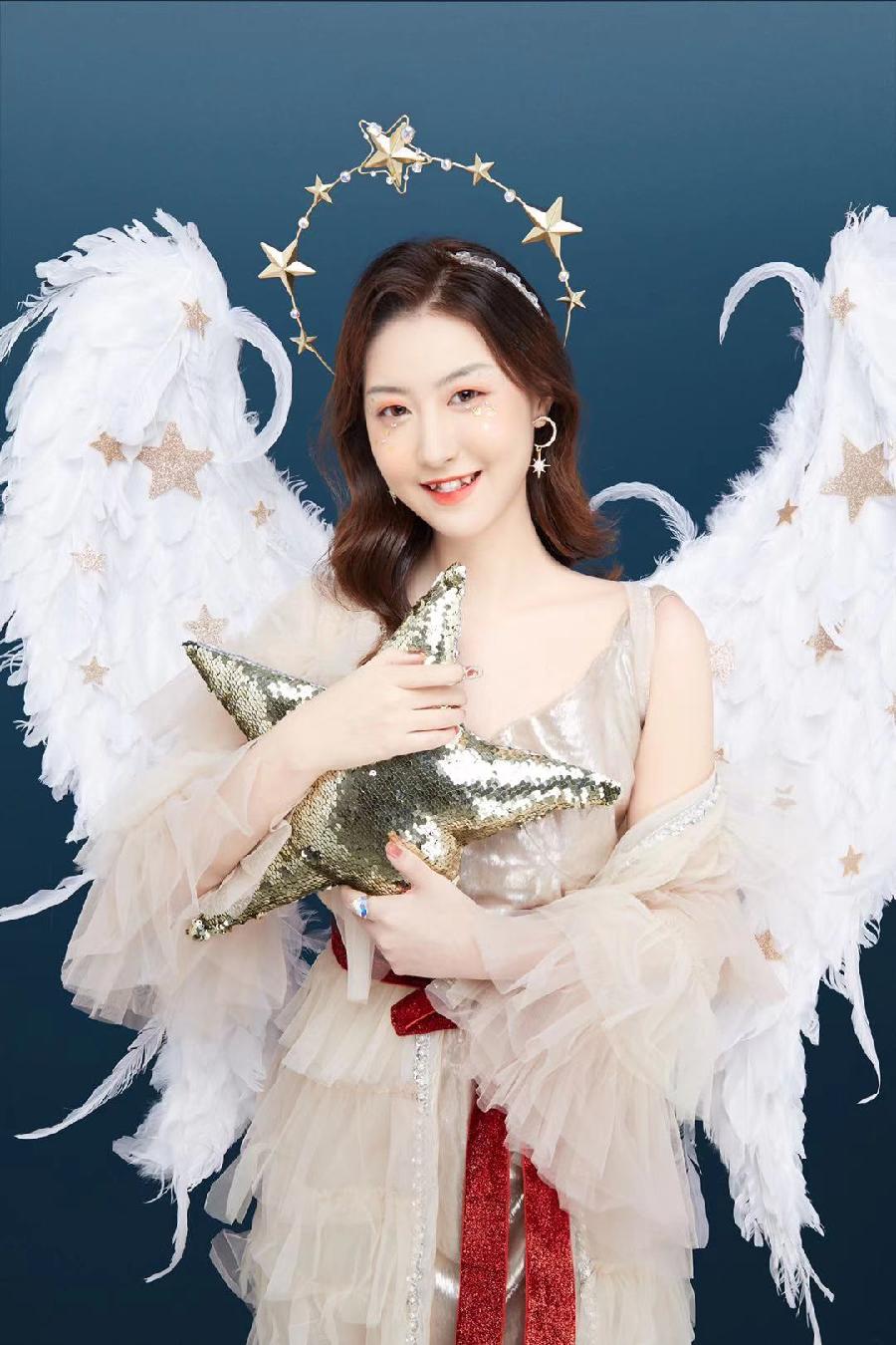 庭院桃花Ⅱ文图/吕锦芳（图2）