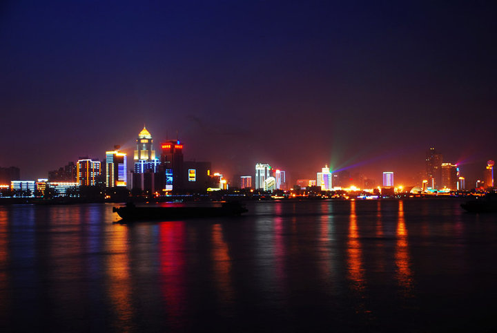 《江城之夜》（外六首）作者：胡忠泉（图2）