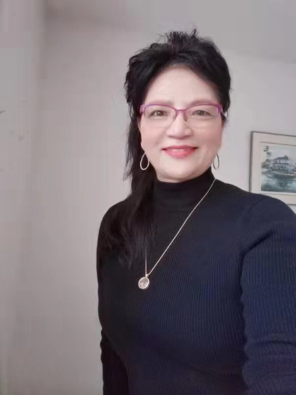 歌曲“抗疫情歌”：词作者 盛坤（加拿大）｜曲作者 陈天仁｜歌手 邓新华｜制作者 钱金华｜海外头条（图6）