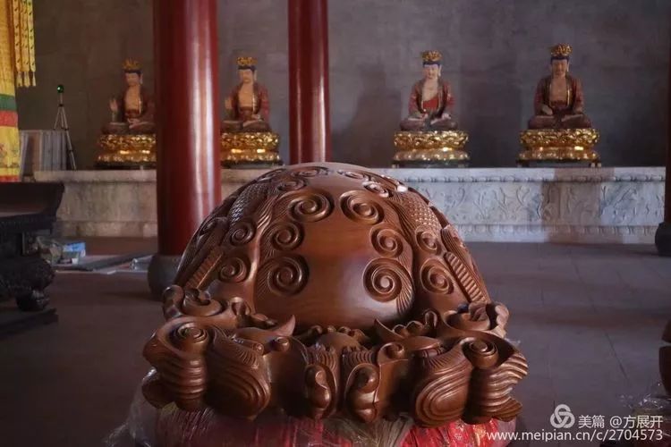 艺术家萧宽迎新年2018元旦为女儿萧楠怡然领衔主笔巨壁八百平米【五百罗汉】成功供奉内蒙古寺庙喝彩（图20）