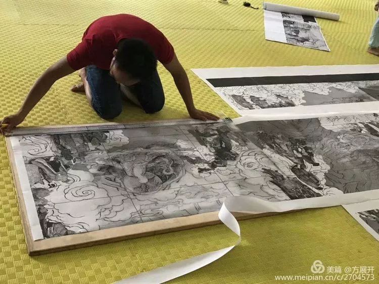 艺术家萧宽迎新年2018元旦为女儿萧楠怡然领衔主笔巨壁八百平米【五百罗汉】成功供奉内蒙古寺庙喝彩（图29）