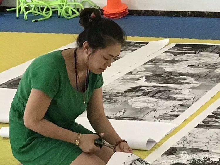 艺术家萧宽迎新年2018元旦为女儿萧楠怡然领衔主笔巨壁八百平米【五百罗汉】成功供奉内蒙古寺庙喝彩（图28）