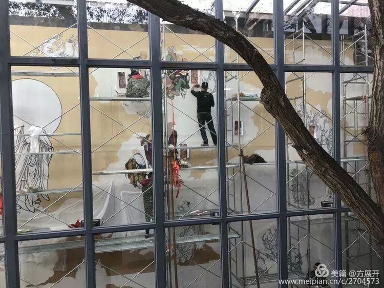 艺术家萧宽迎新年2018元旦为女儿萧楠怡然领衔主笔巨壁八百平米【五百罗汉】成功供奉内蒙古寺庙喝彩（图27）