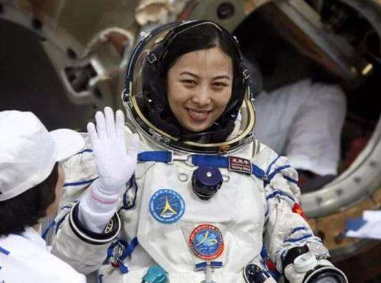 歌颂祖国十三号胜利反航诗歌专集五篇：彤星、祥云、施伟远、于（图12）