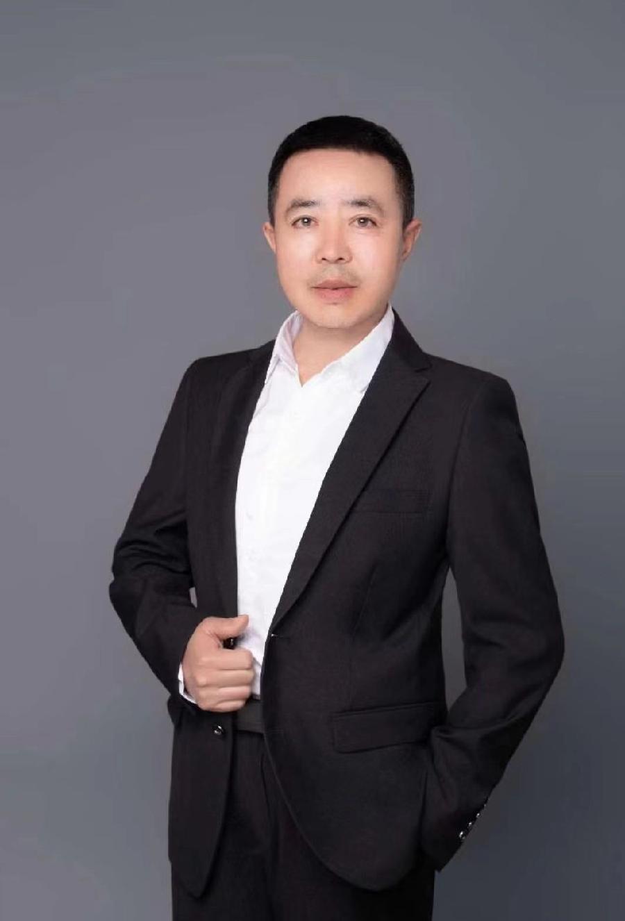 《中国爱情诗刊》 【中国爱情诗人档案】(第4403期)新疆诗人:任泳儒的诗(图2)