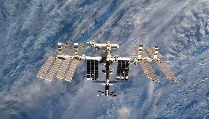 天净沙-美停止直升式反卫星武试遭疑 文/冯志清(上海)【冰心文化传媒】制作 冰心(图4)