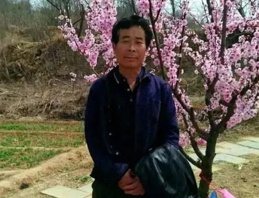 【新山东文学社】《开花的地方是家乡》作者/农夫 主播/含笑原野(图6)
