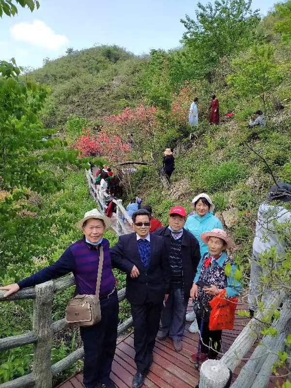 《大幕山赏杜鹃花》（外二首）作者：涂安行（图4）