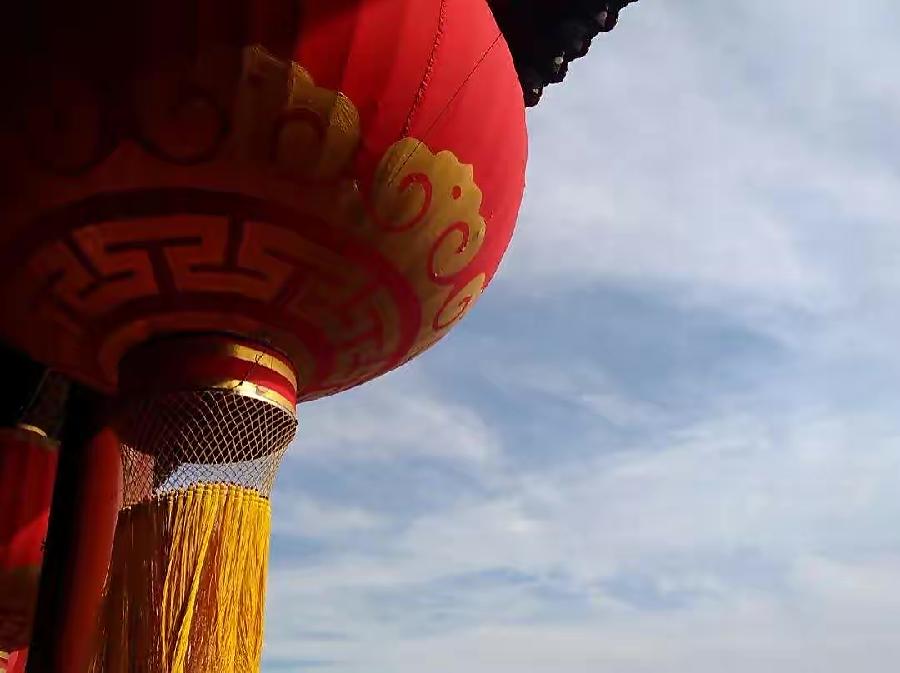晓月清风老师倾情演绎龚纯老师的精品佳作:中国红·你不是一种颜色|海外头条(图4)