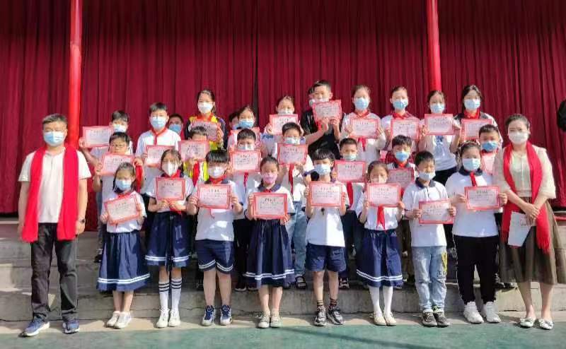 河南：悦读丰盈人生鲁山县琴台第一小学举行第十届校园读书节启动仪式（图4）