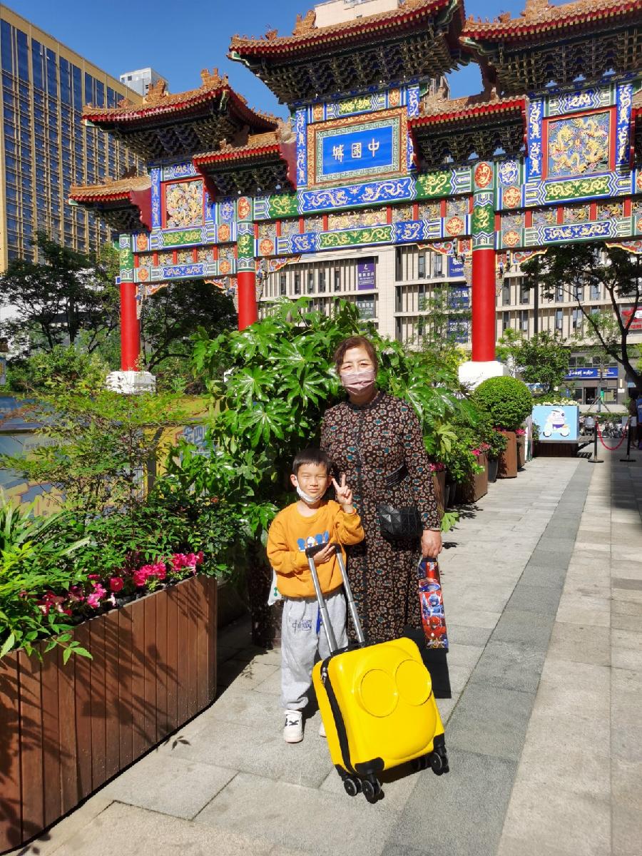 【五一专刋】张富贵：七律•“欢庆五一”劳动节有感（组诗三首）*＿西安头条•都市头条发布！（图9）