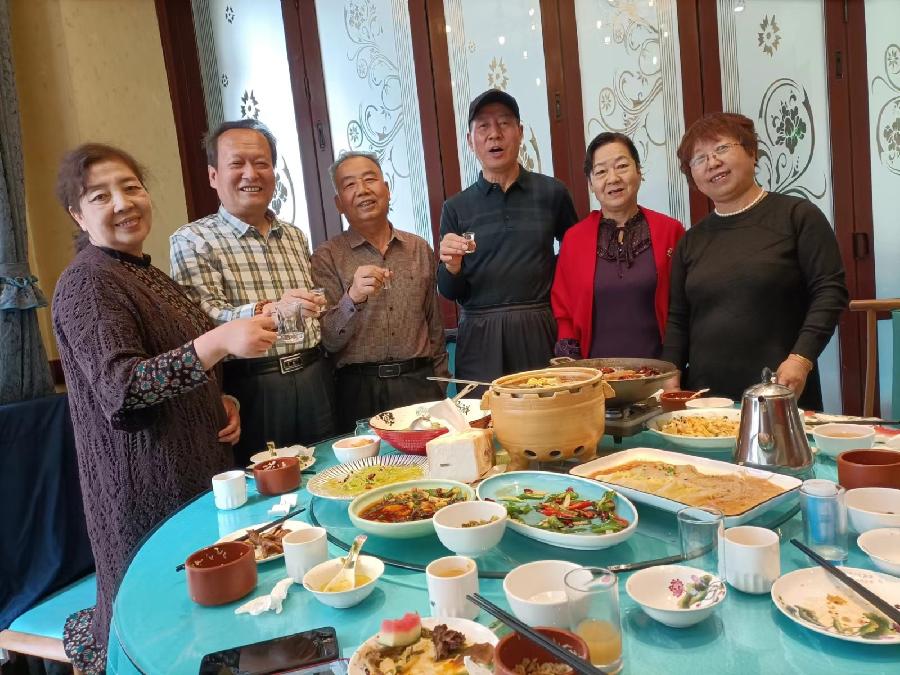 【五一专刋】张富贵：七律•“欢庆五一”劳动节有感（组诗三首）*＿西安头条•都市头条发布！（图39）