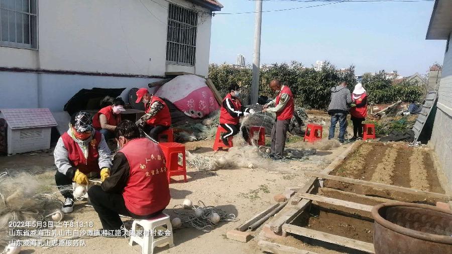帮困解民难 献爱暖民心（图3）
