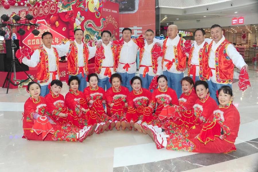请欣赏万佳艺术团的精彩表演（图6）
