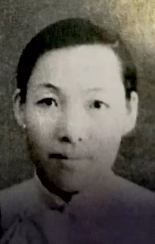母亲节…作者 山抹微云·火凤凰(海外)海外头条(图2)