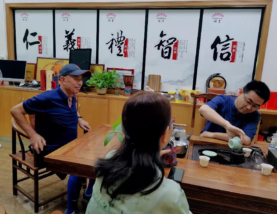 尼言诗选(图3)