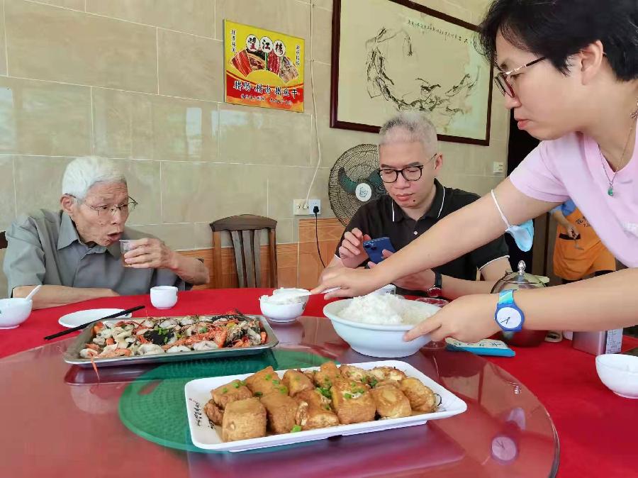 尼言诗选（图2）